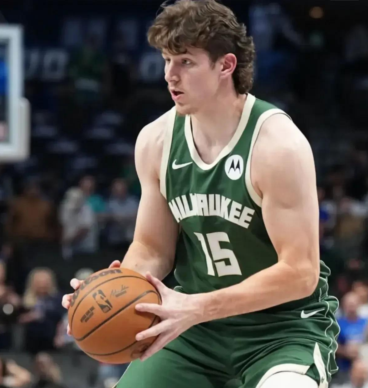 爱游戏-窗口期欧篮联传出新动向，密尔沃基雄鹿调整名单，管理层表态——态度坚定，团队化学反应显著的简单介绍-爱游戏